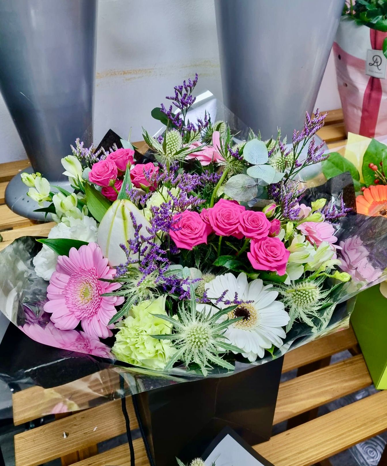 Elegant funeral flower arrangements for loved ones in London-MPFF004